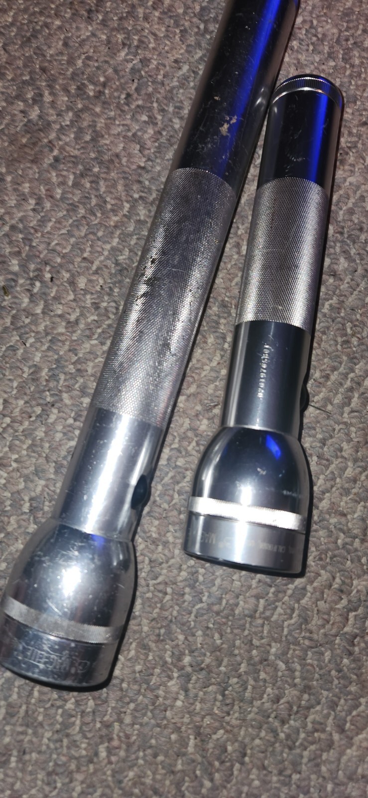 Lot of 2 VTG Silver Mag Lite Maglite Mag Light Flashlight Silver For Parts