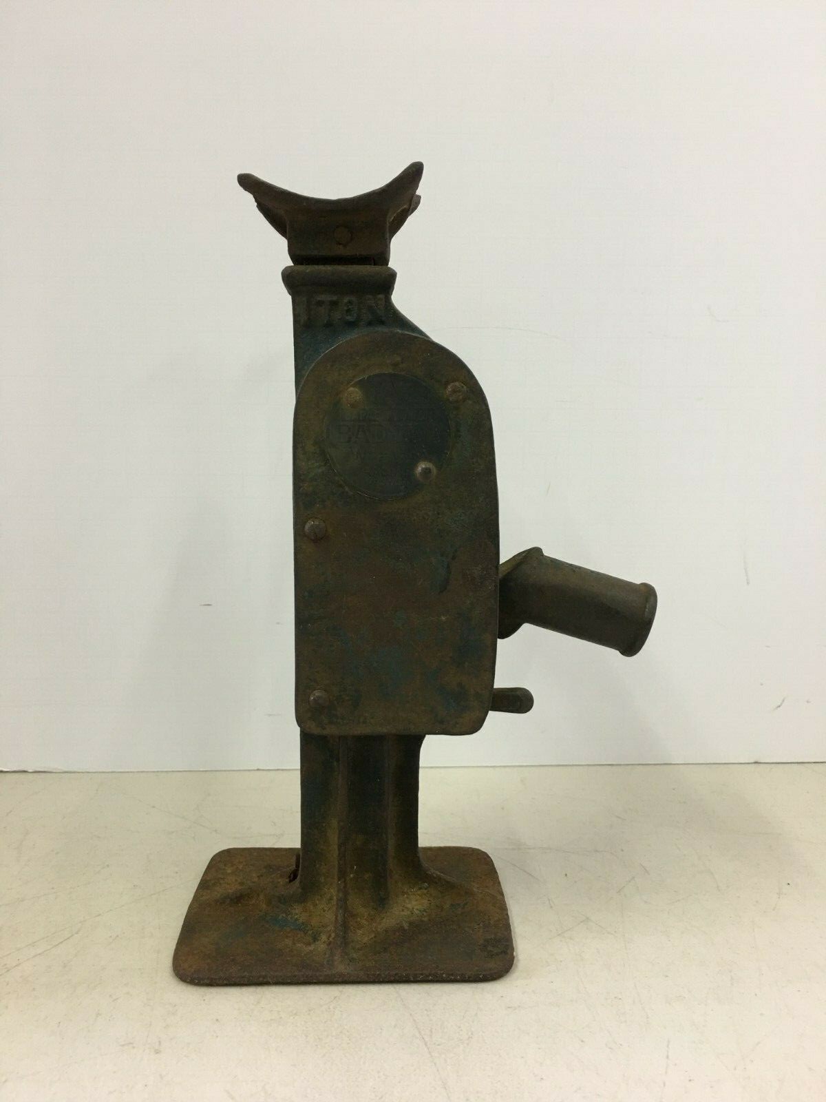 Vintage Antique Badger Walker Iron Jack No. 3 Racine Wisc. USA 1 Ton Car Truck