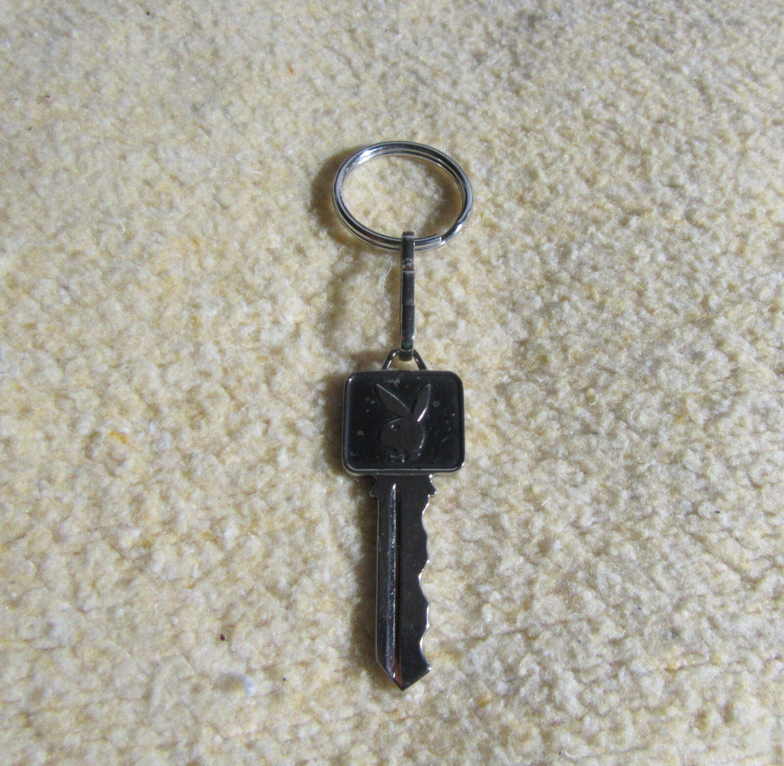 VINTAGE 1960s PLAYBOY CLUB KEY SERIAL # (LA 10031) LOS ANGELES CALIFORNIA