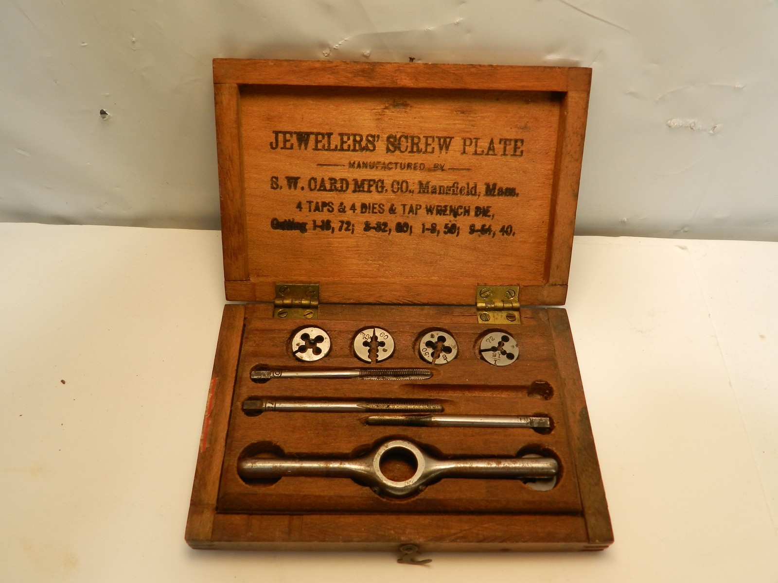 Vintage Watchmakers Jewelers S.W Card Manufacturing Tap And Die Set (P40J)