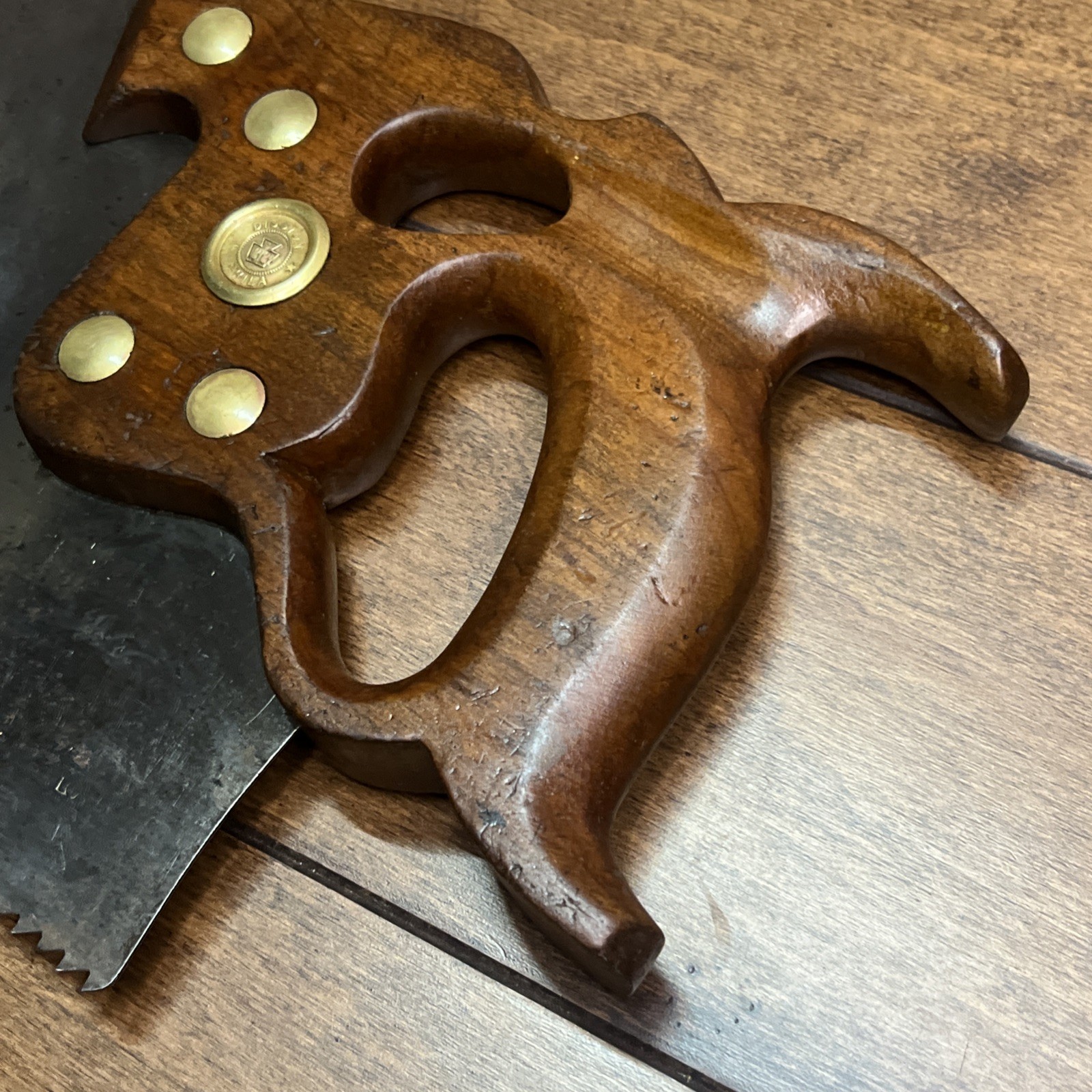 Vintage Antique Disston D-8 Thumbhole 5tpi Rip Saw Etched Blade 26” Hand Tool
