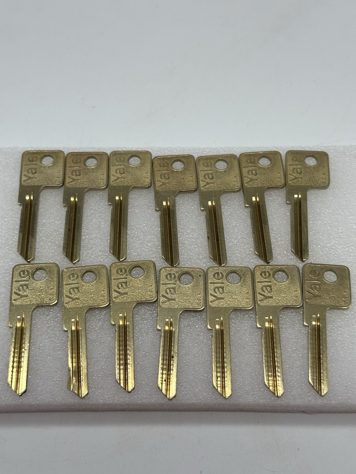 Vintage Yale Eaton Key Blanks Lot Of 14 EN 11 SD