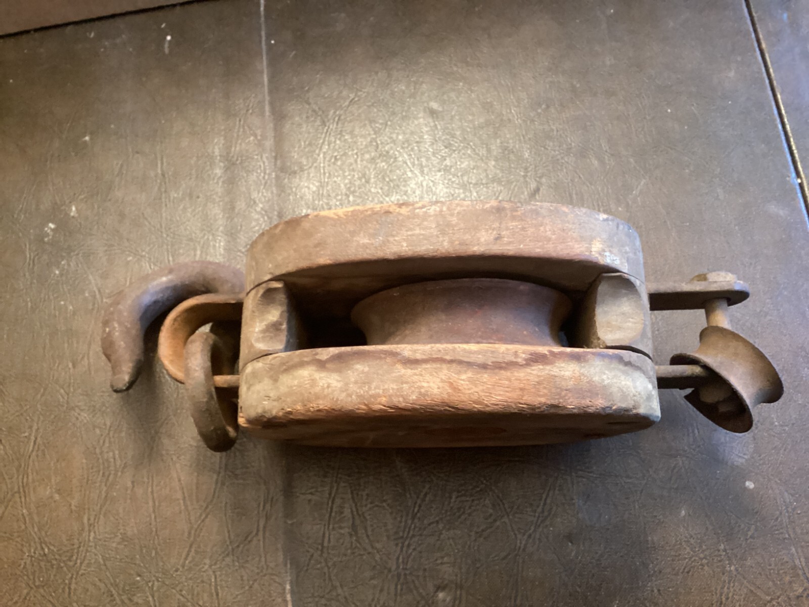Vintage.13″ ANVIL Logo Wood Single Wheel Pulley Wooden Block and Tackle