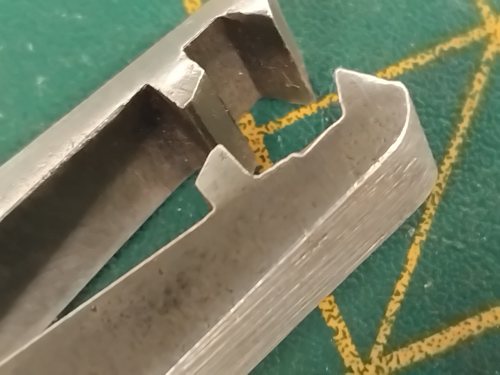 Vintage Lindstrom Specialist Pliers 2077 03 LT21989