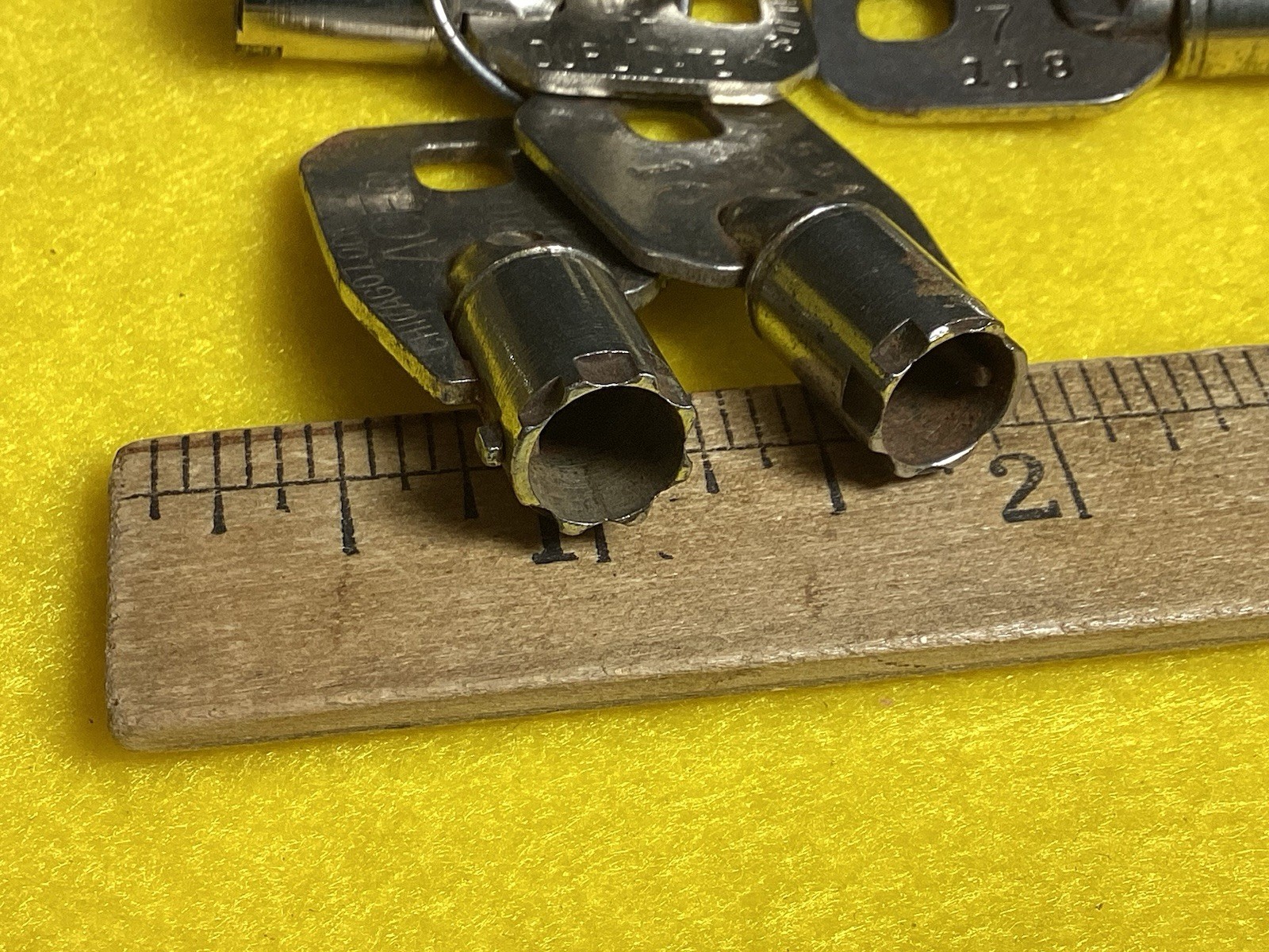 Lot of 10 VTG Tubular Barrel Keys Round Vending Machine Ace Chicago Lock Co. Key