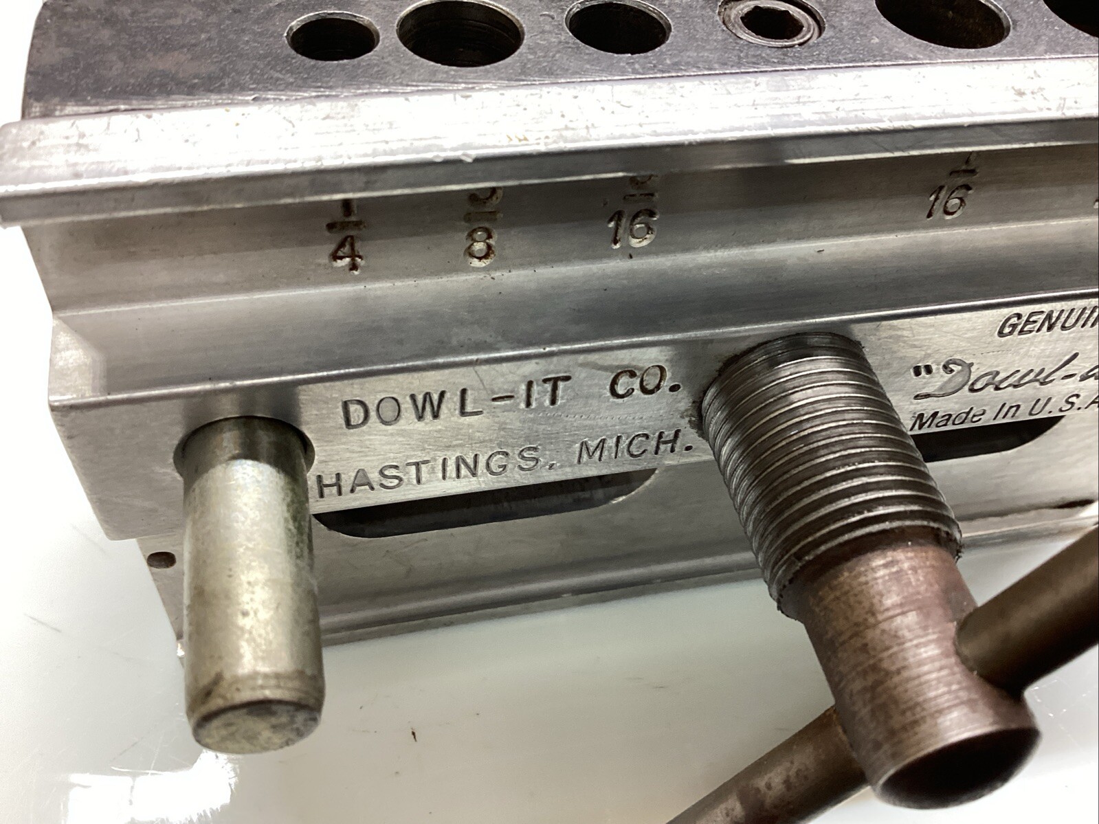 Vintage Dowl-it Self Centering Dowel Drill Guide