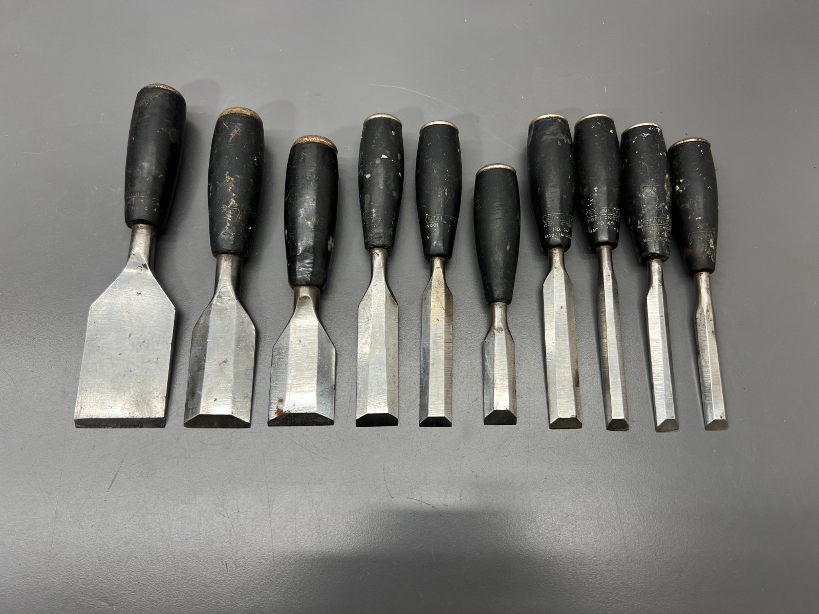 (Y) VINTAGE STANLEY NO. 40 10PC EVERLASTING WOOD CHISEL SET – USA