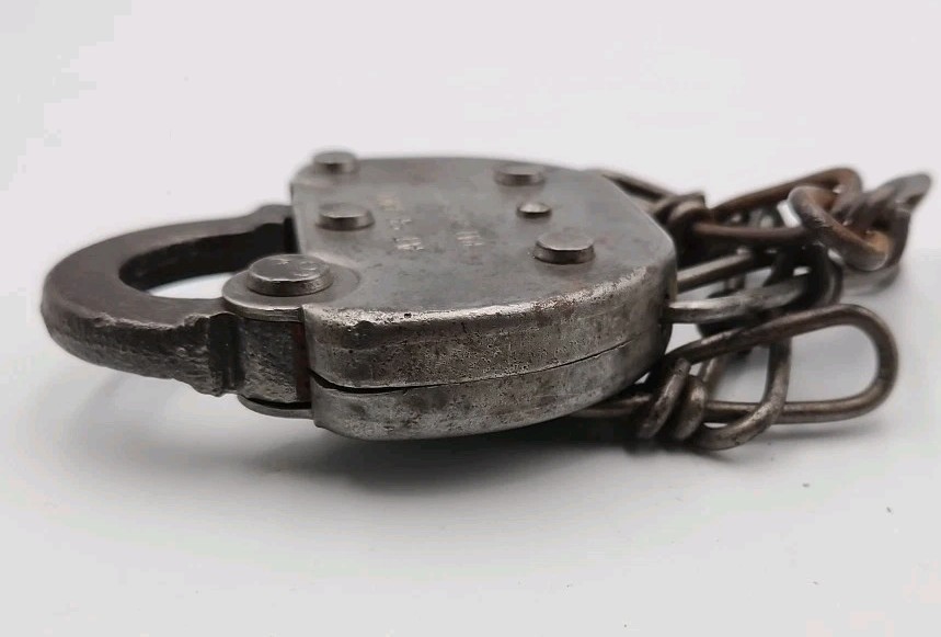 Vtg Adlake AT & SF Atchison Topeka & Santa Fe Railroad Padlock Lock No Key