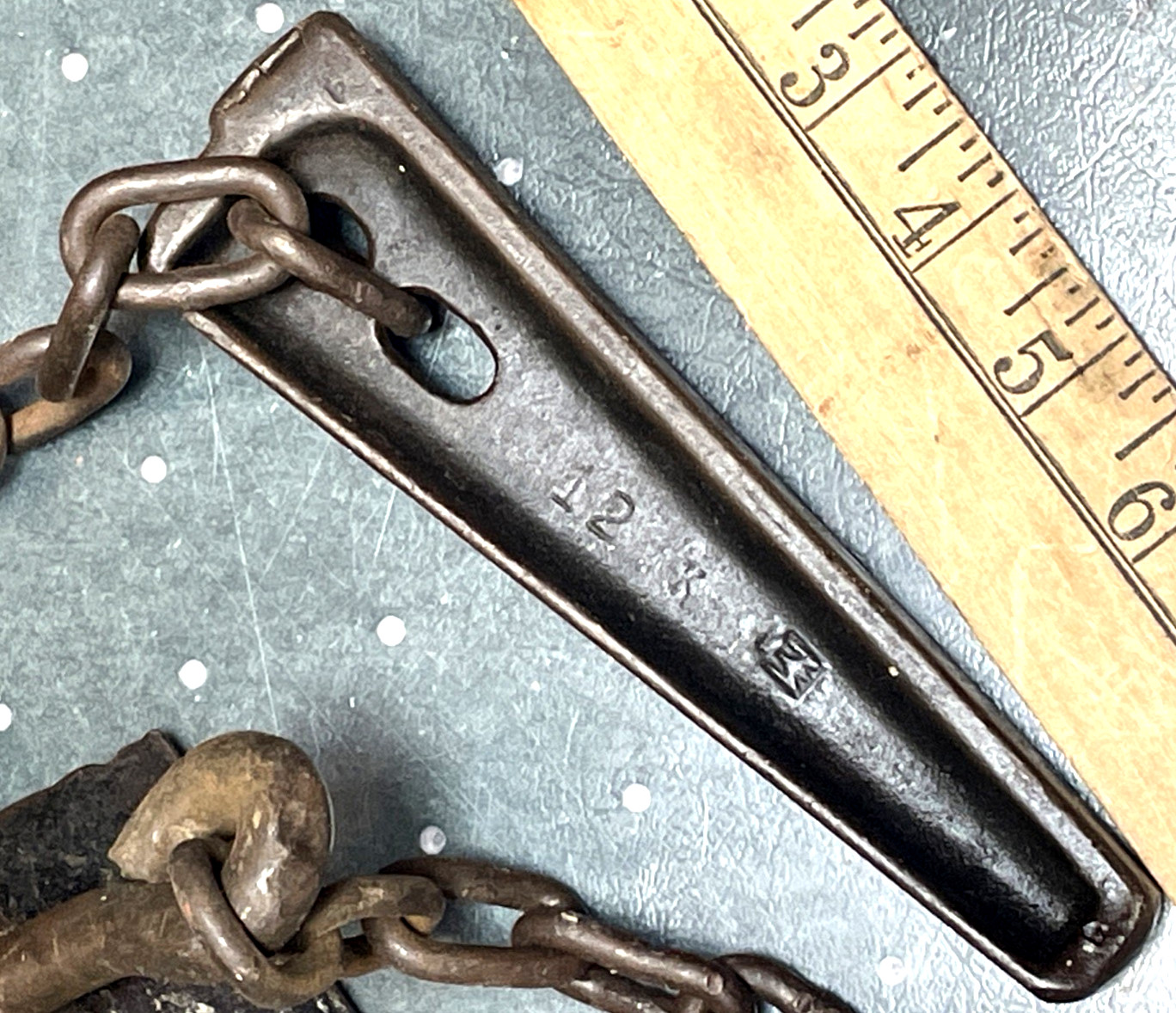 J. H. Williams 2” Vulcan No. 1 chain pipe vise w/chain mount & wedge USA