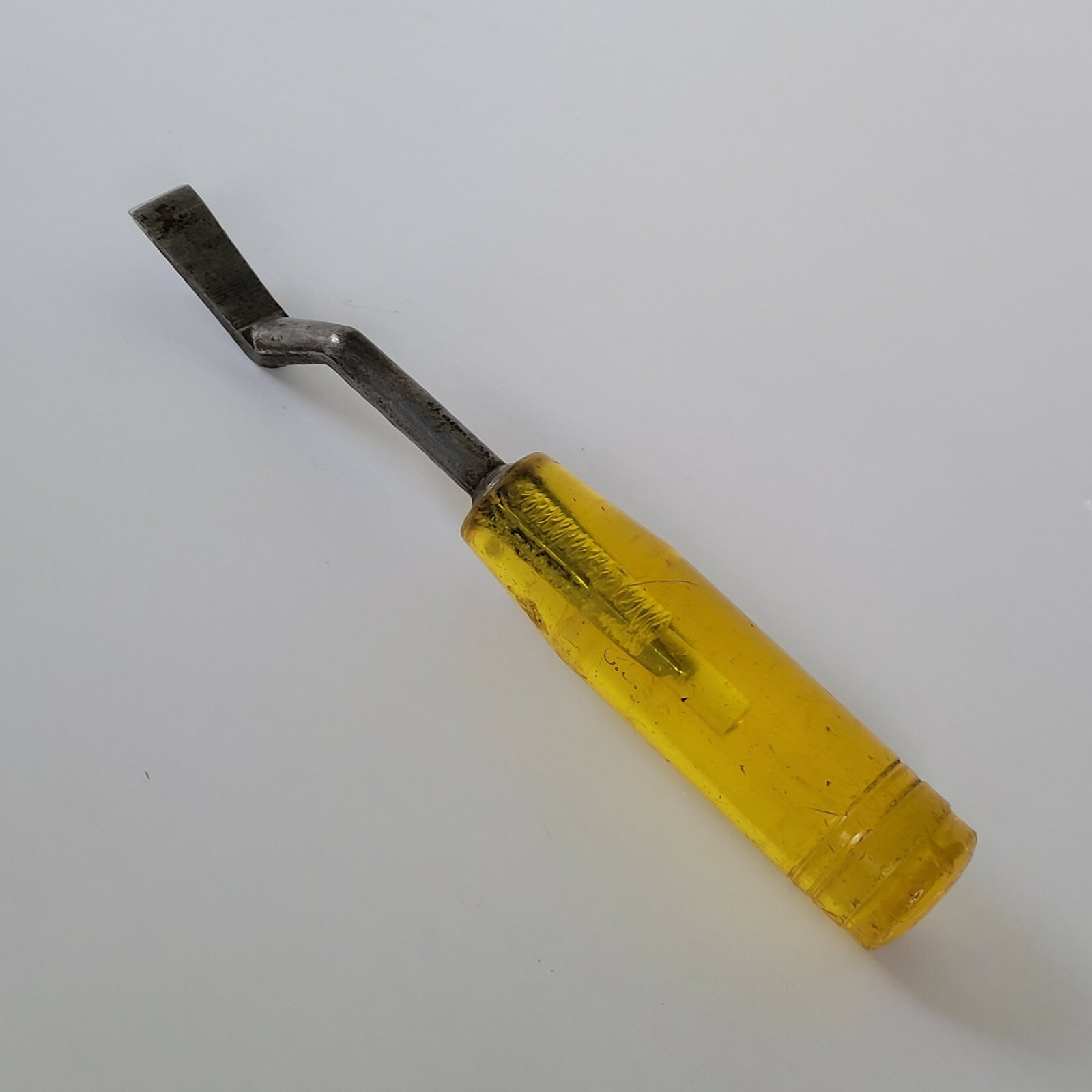 CS Osborne Chisel 5/8″ Angled Lucite Handle Vintage