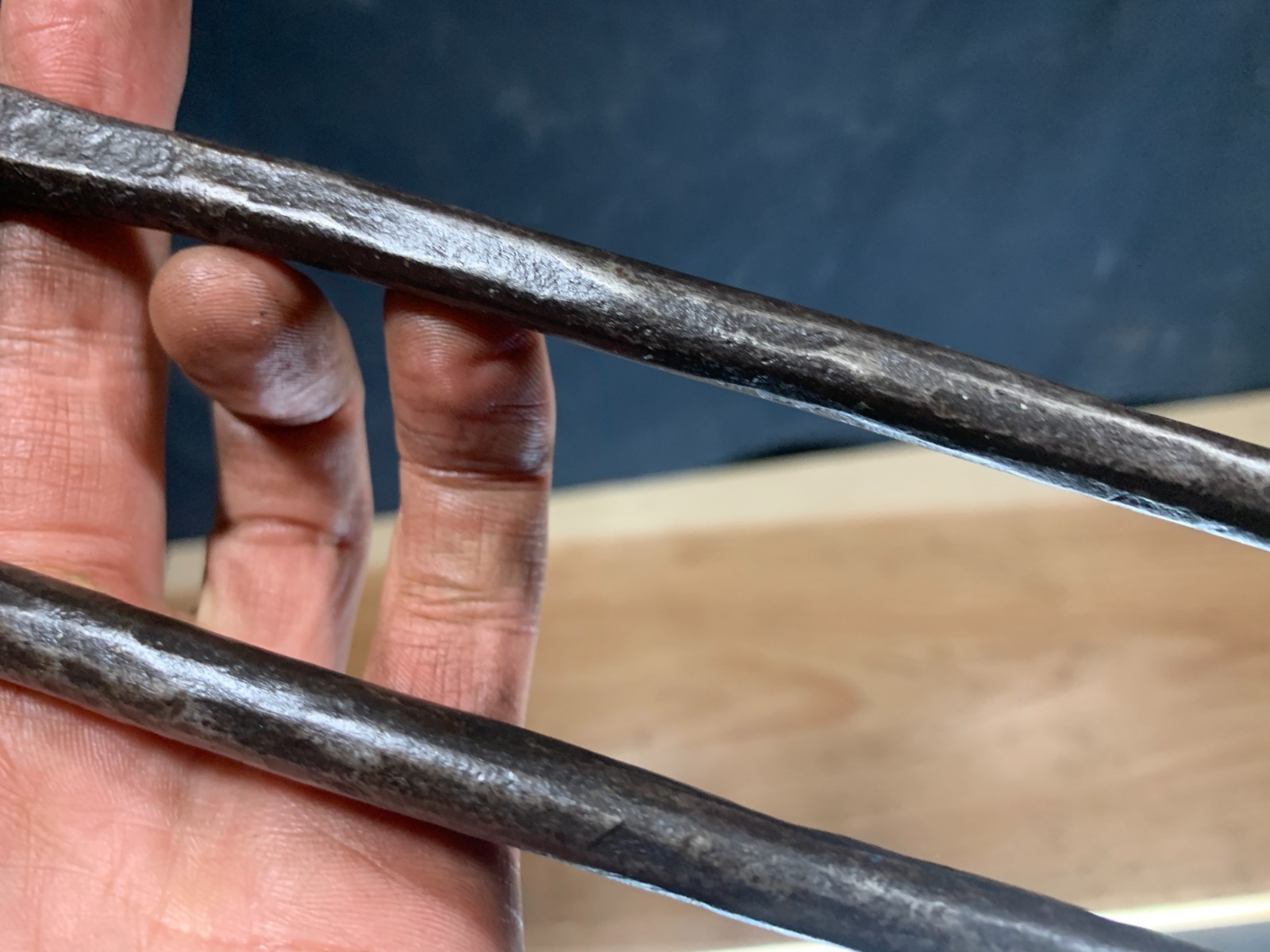 Vintage: Hand-made Japanese Iron -Japanese Blacksmith Tongs 36cm sawsmith 360g