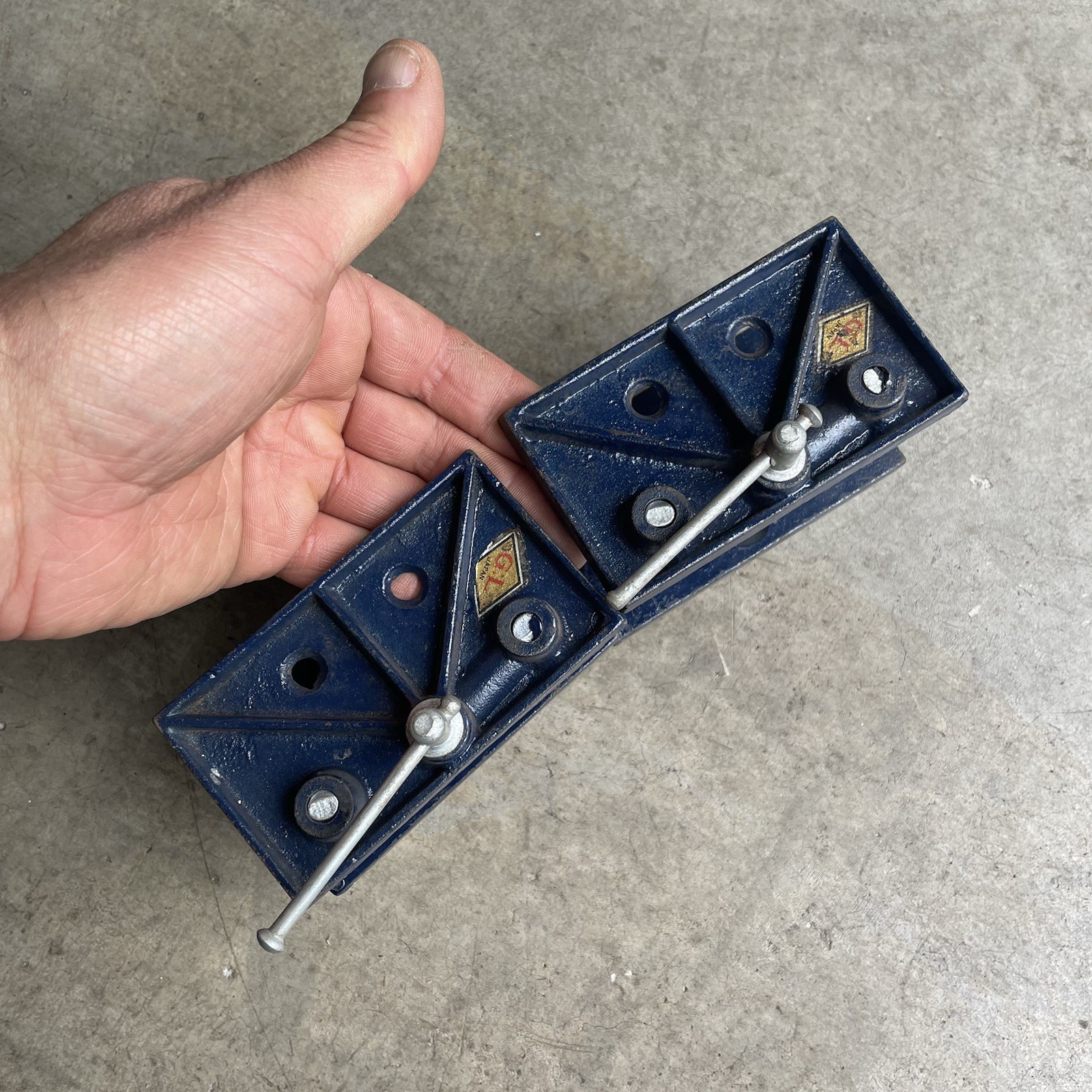 Lot of 2 Vintage GL 4 1/8″ Mini Woodworking Bench Vises Japan