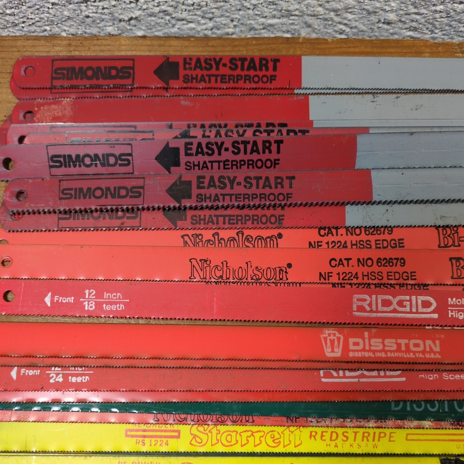 Vintage USA 12″ Hacksaw Blade Lot Of 40 NOS, Simonds, Nicholson, Starrett, Etc.