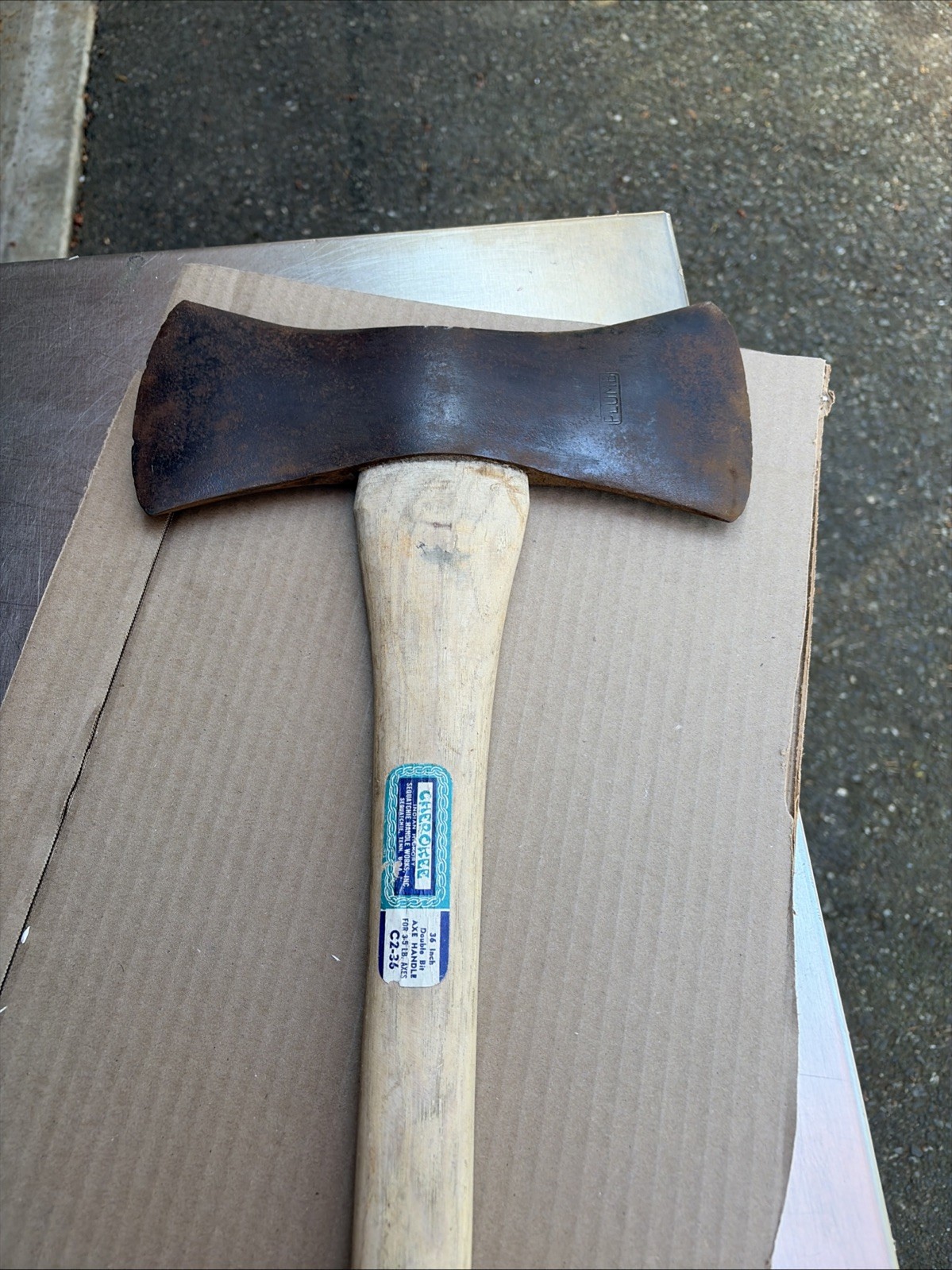 PLUMB – DOUBLE BIT AXE – 4#HEAD – VERY GOOD CONDITION VINTAGE