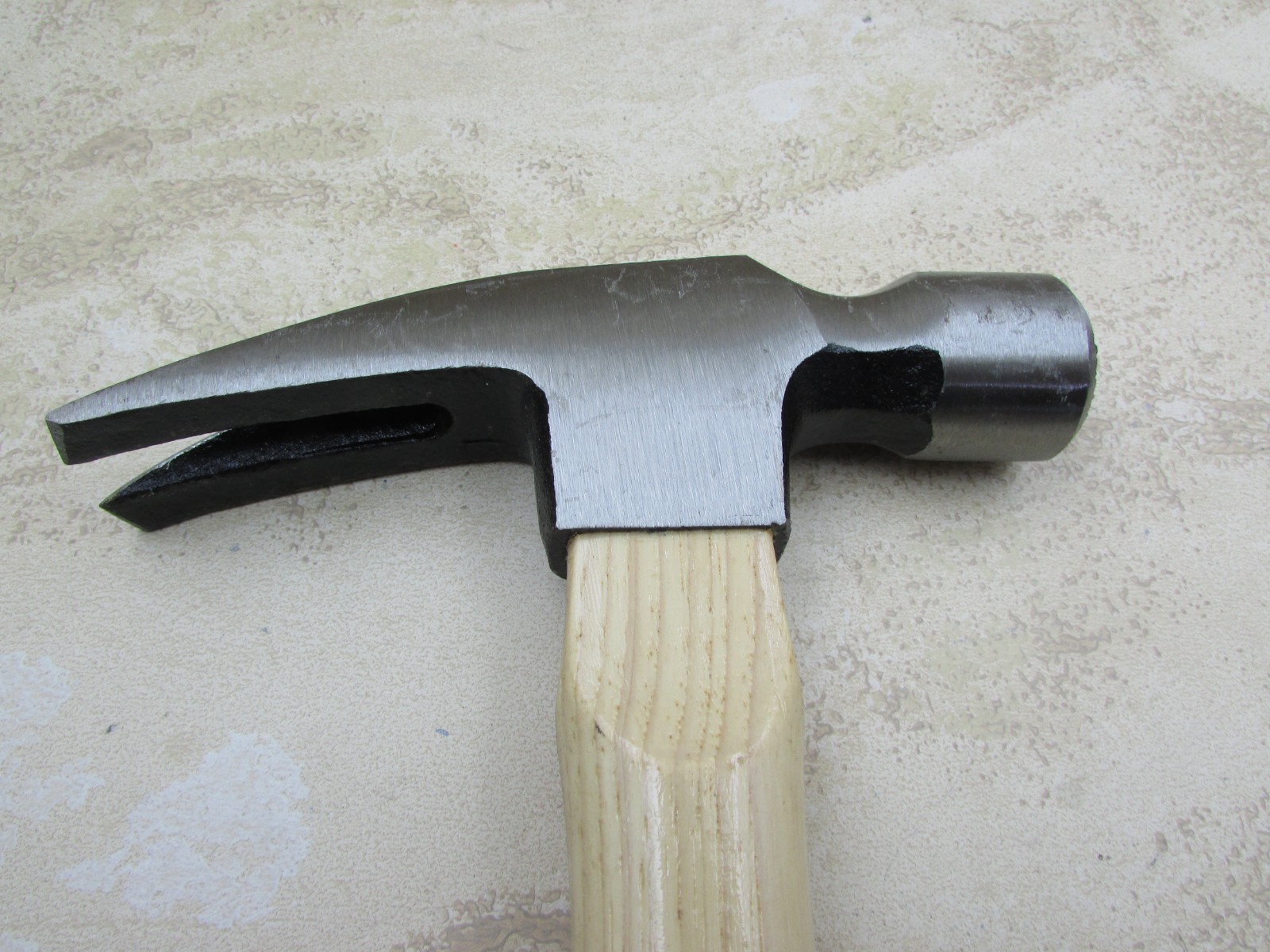 Vintage Stanley Professional 51-822 Claw Hammer 22 ounce Waffle Head USA Made