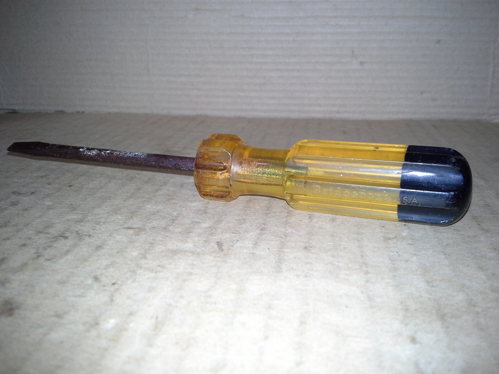 Vintage. Bridgeport USA No. 243 3in Flathead/Slotted Screwdriver. VGC