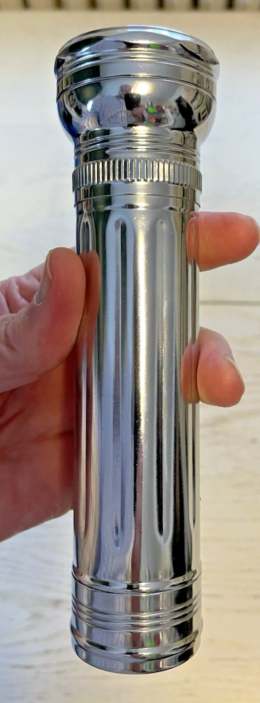 Eveready Chrome Retro Flashlight 2 D Batteries Metal
