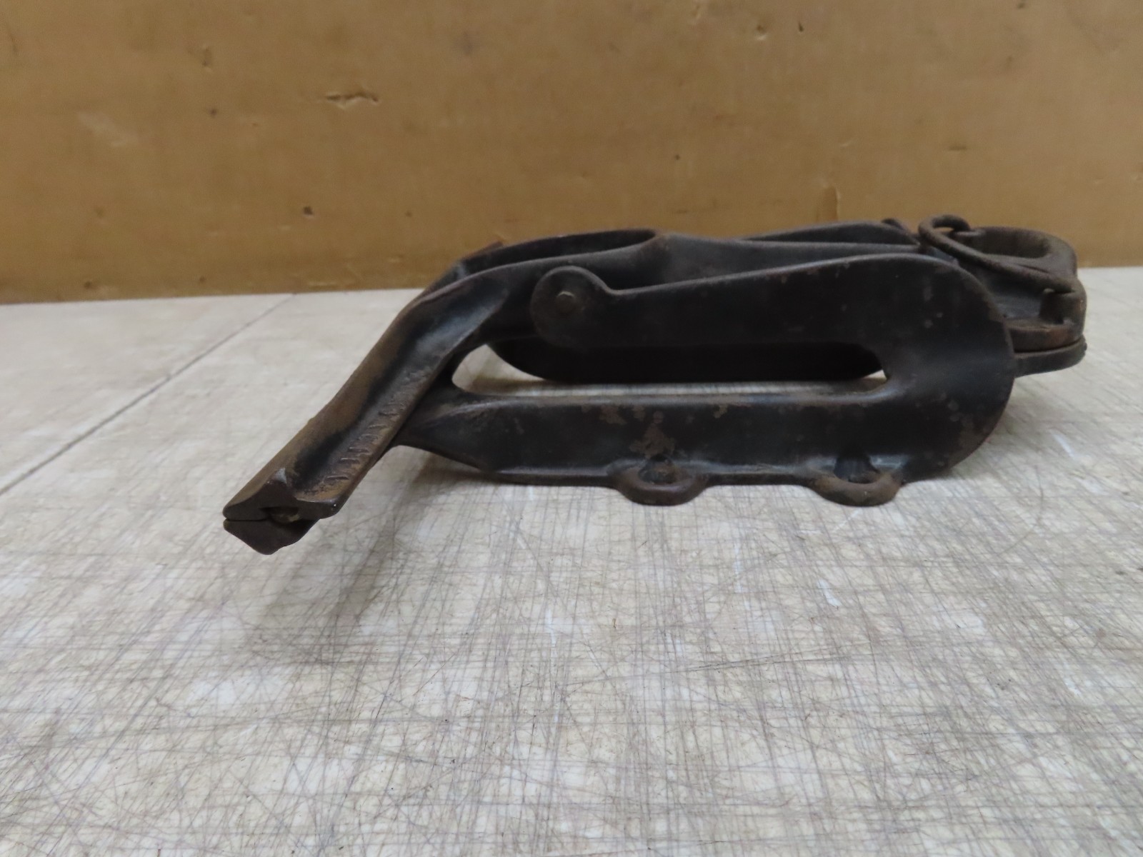 VTG ANTIQUE WENTWORTH No 1 SAW VISE PATENT PAT APRIL 8 1879 X-CUT BENCH MOUNT
