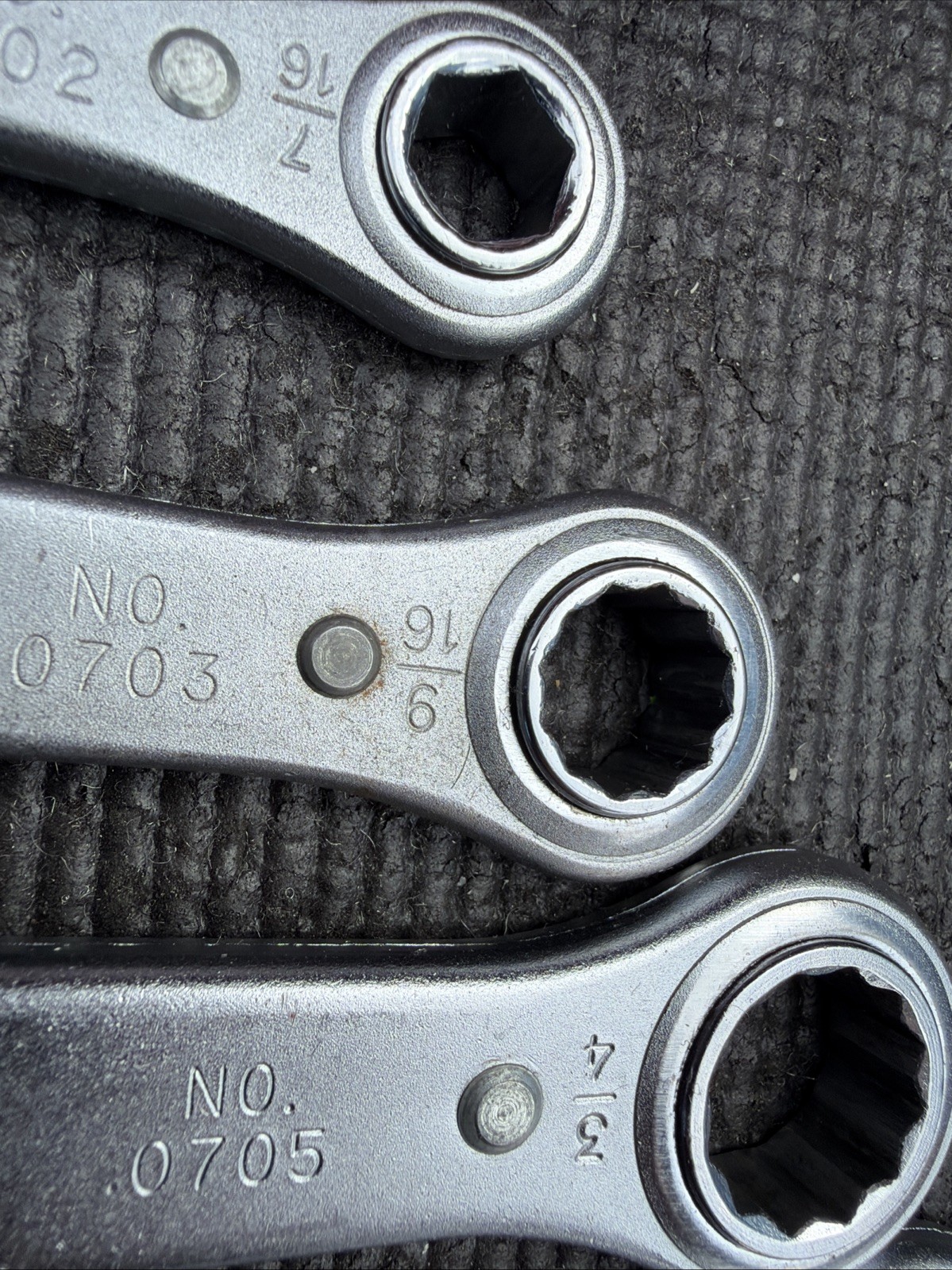 Rare Indestro Tools 5pc Ratcheting Box Wrench Set W Holder 0700-5 USA Nos SAE