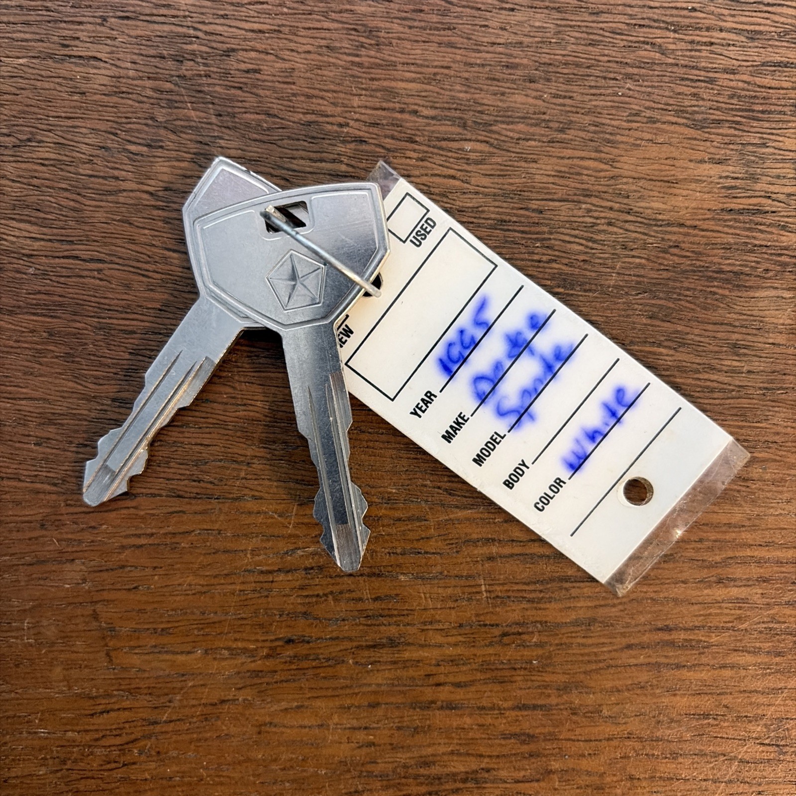 Vintage Set of Automotive Keys Lot of 2 1995 Dodge