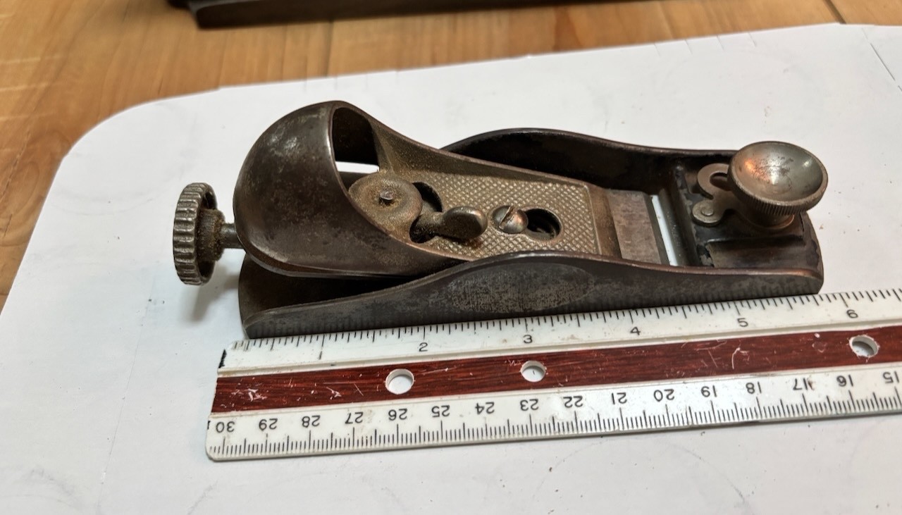 Set of 3 vintage hand planes; including Bailey No.5 plane