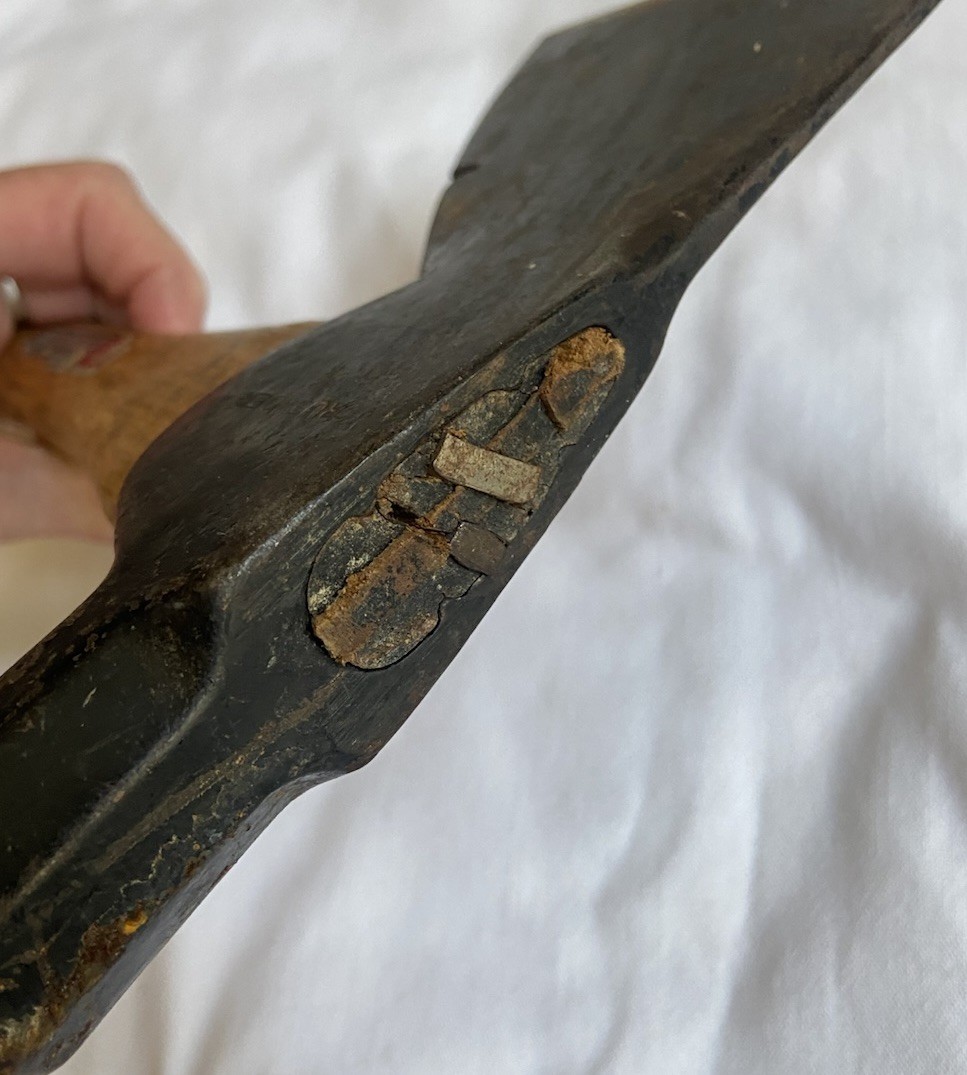 Vintage Belknap Blue Grass Crusaders Carpenters Hatchet