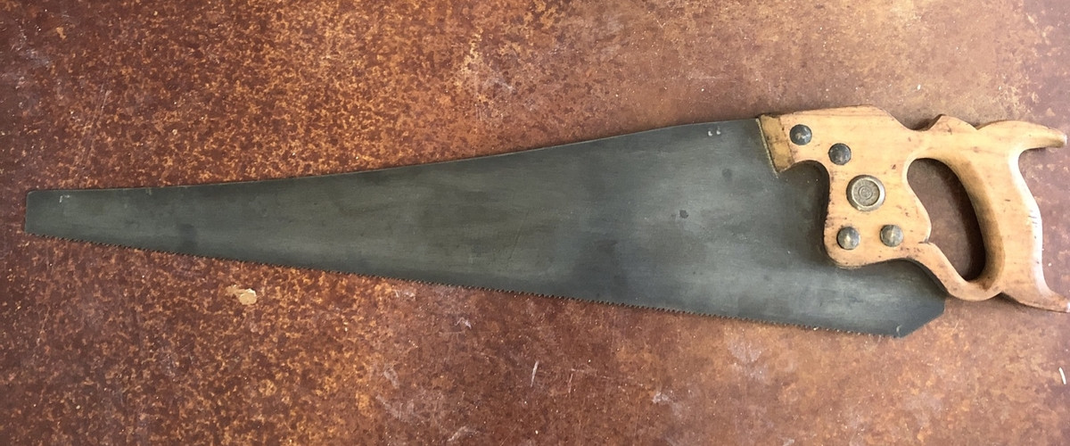 Vintage H. Disston & Sons Philada ~Lightweight D8 26″ Handsaw