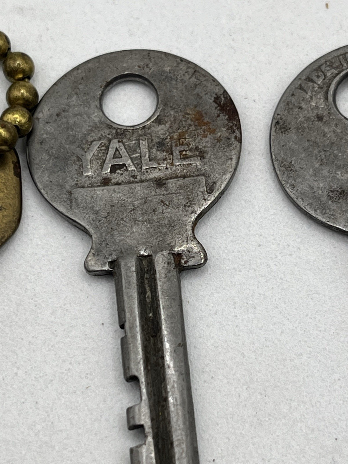 Mixed Lot of Vintage Keys National Yale Jet & More—29 Keys