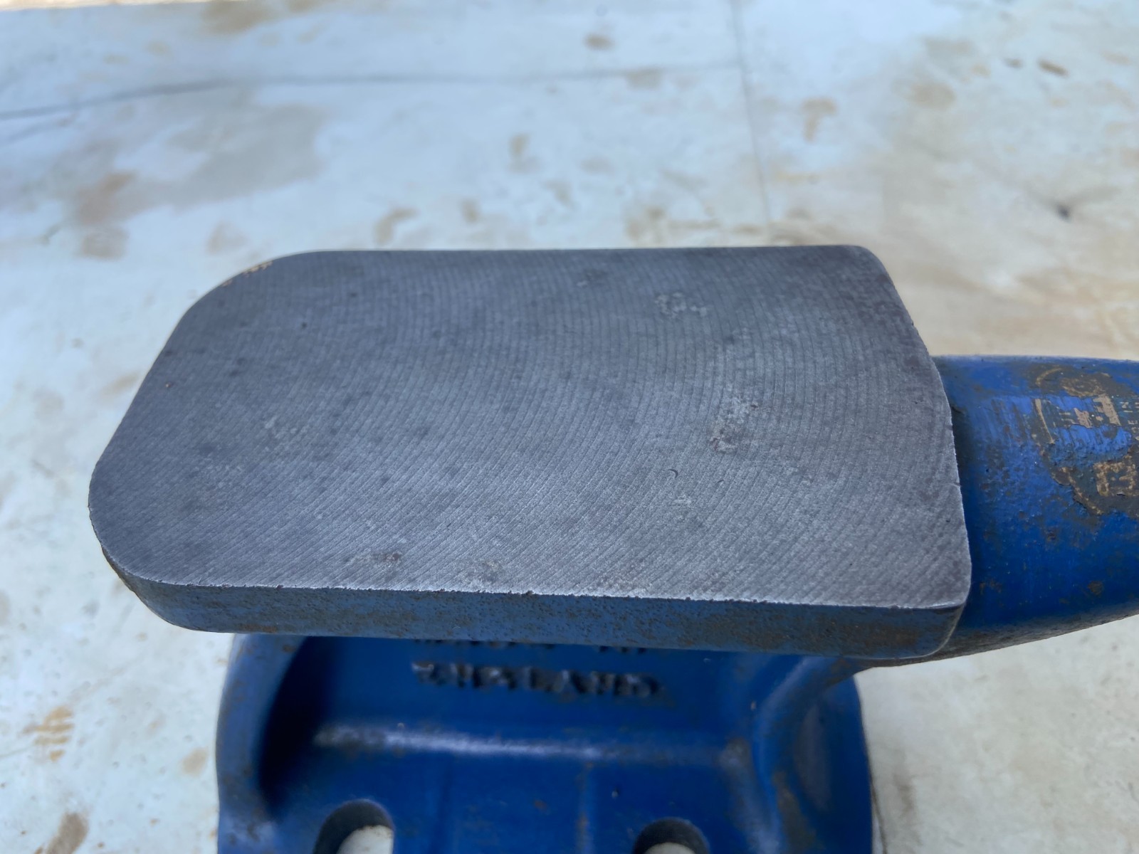 Record No. 11 Anvil small 8 x 3 x 5 in bench top anvil hardly been used tin work