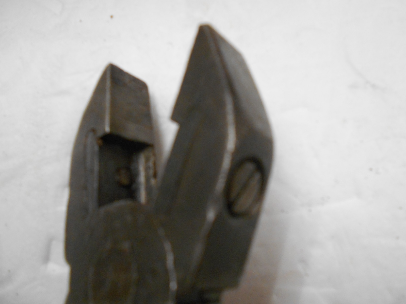 Antique “NEVER SLIP” Brunswick, N.J. with removable jaws