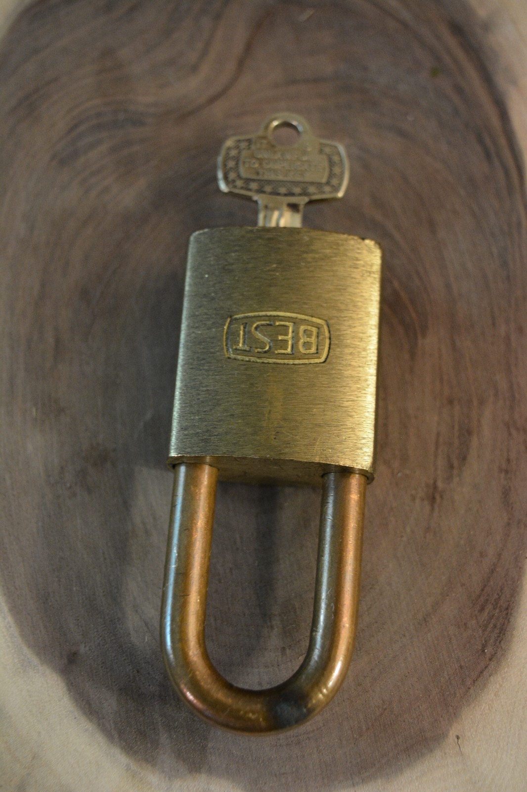 Vintage Best Brass Padlock w/Key – 2′ Long Shackle WORKS GREAT