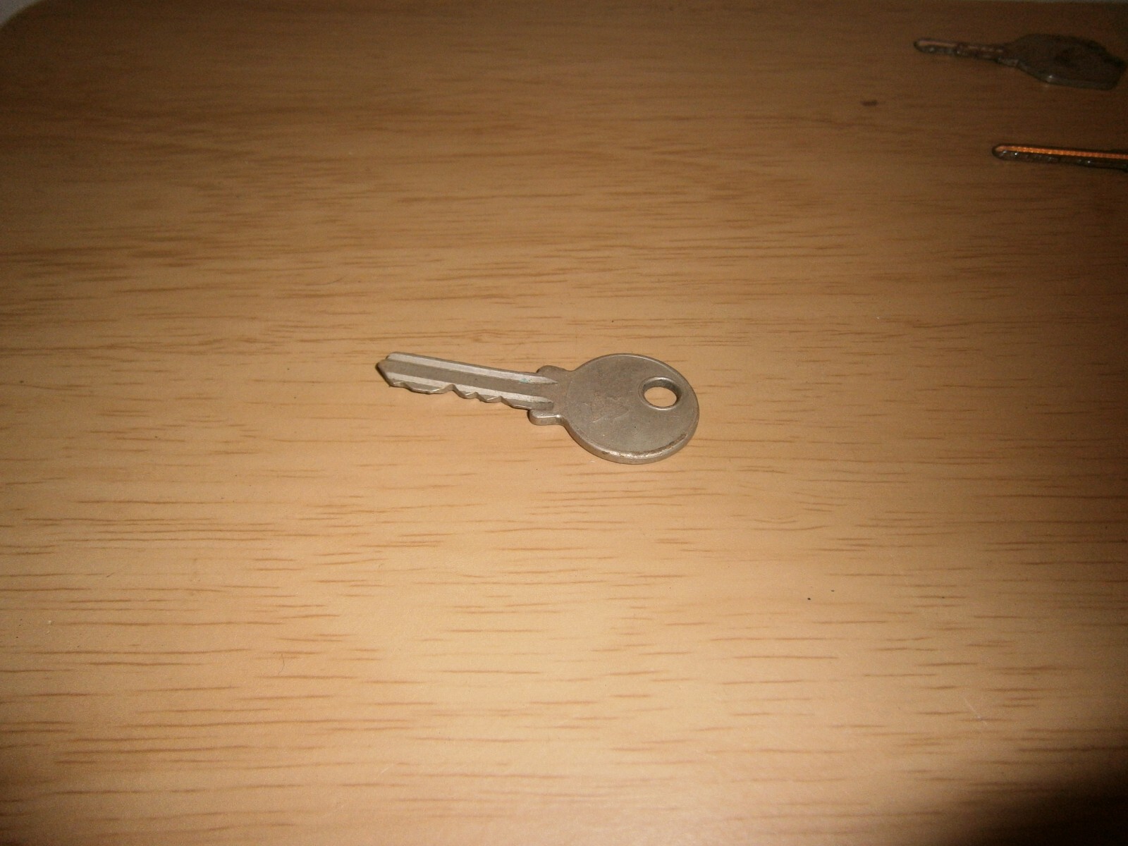 Vintage Legge key. 5.8cm. (E5b)
