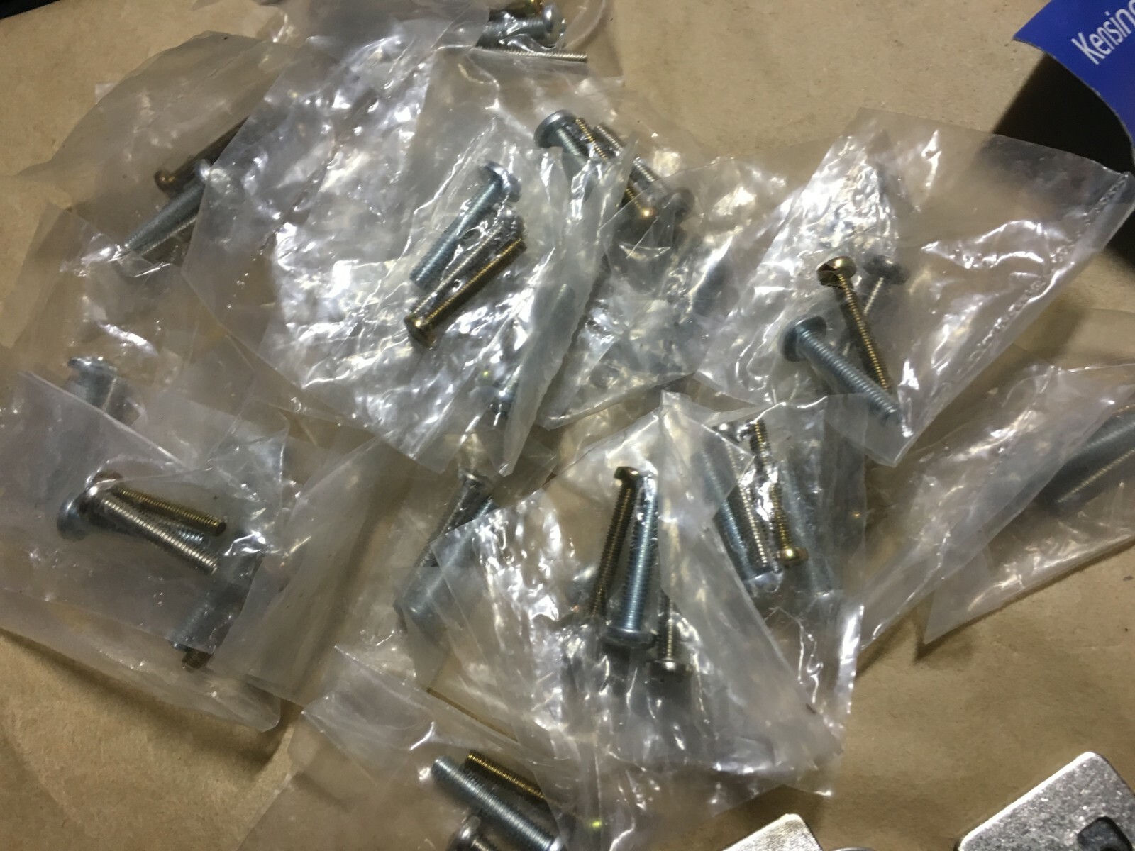 Lge. Quantity of assorted Kensington keys with some locks and assorted parts