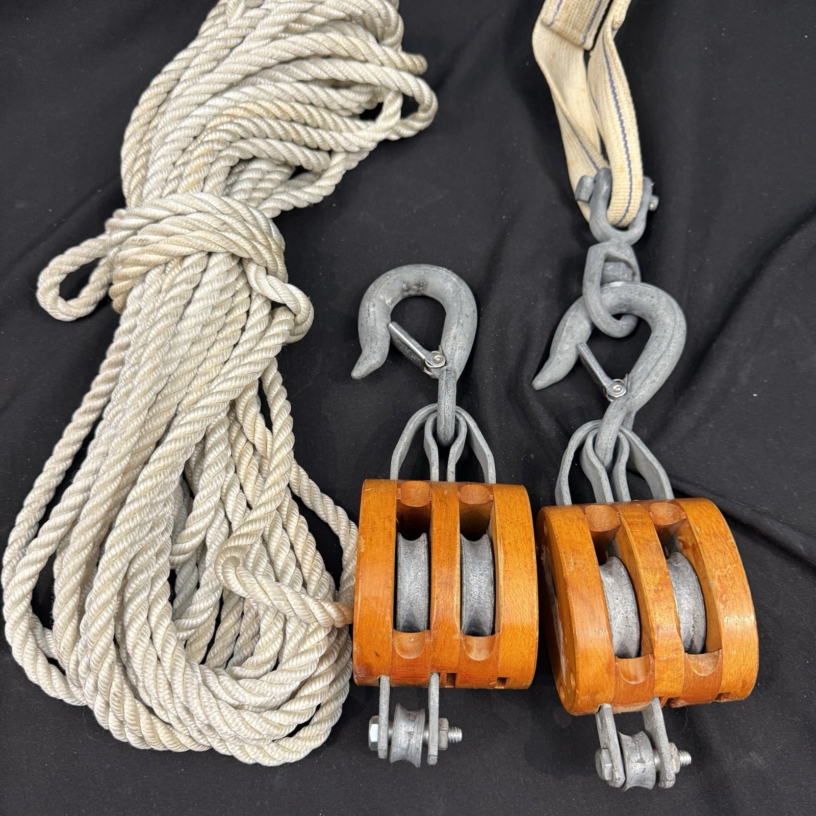Vintage Crosby Western Double Wheel Block & Tackle Pulleys 35ft Braided Rope