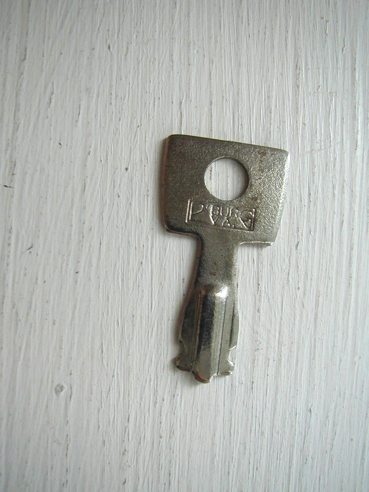 Vintage LONG Lock Co Key Cash Box Safe Trunk Case Chest Steamer Locker Other ???