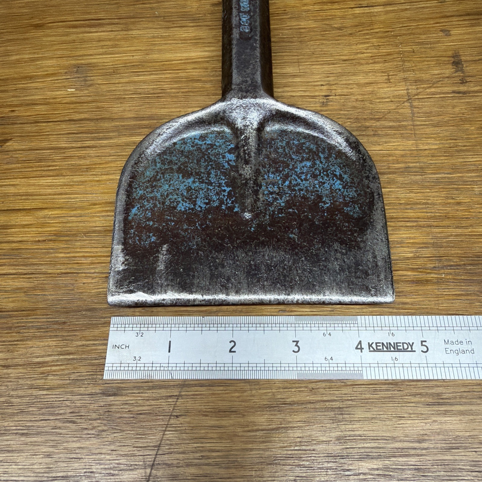 Vintage Footprint Bolster – Stone – Masonry Chisel – No 1326 – Large 4.5” – Tool