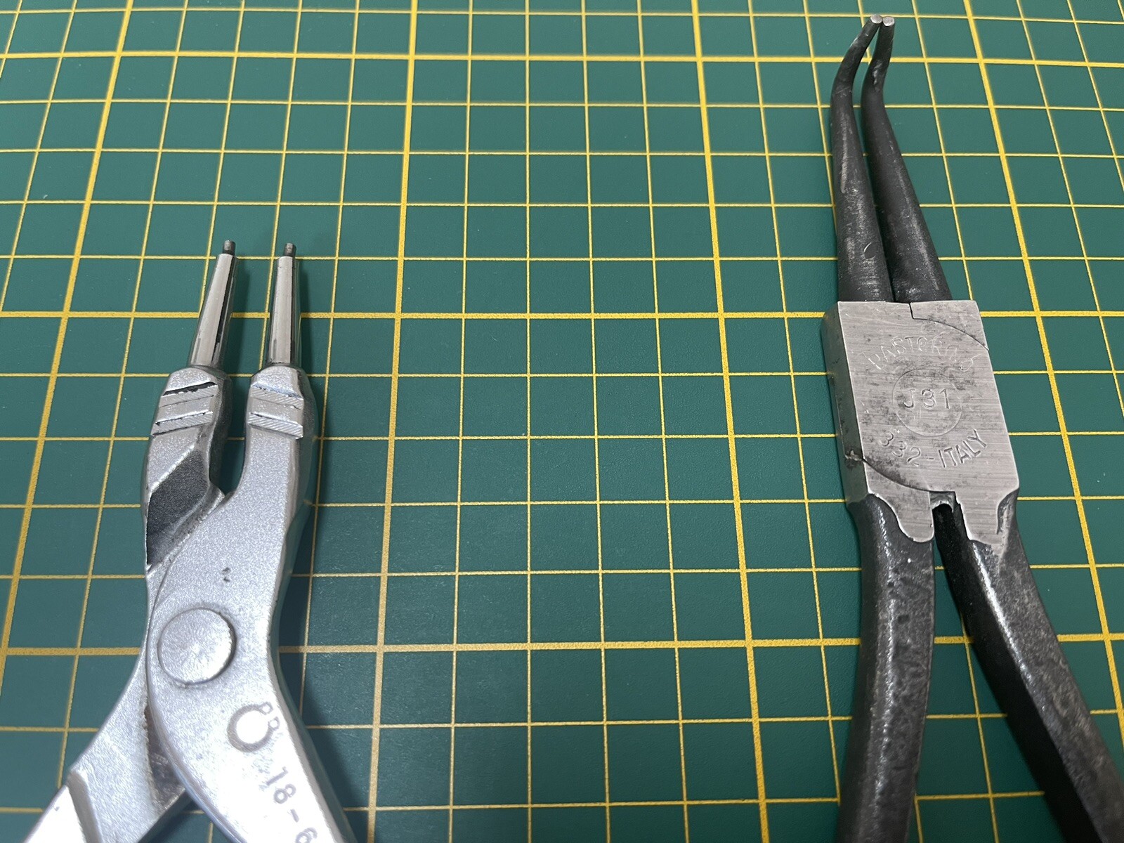 Two vintage locksmith tools for removing circlips, collectible, France, Italy