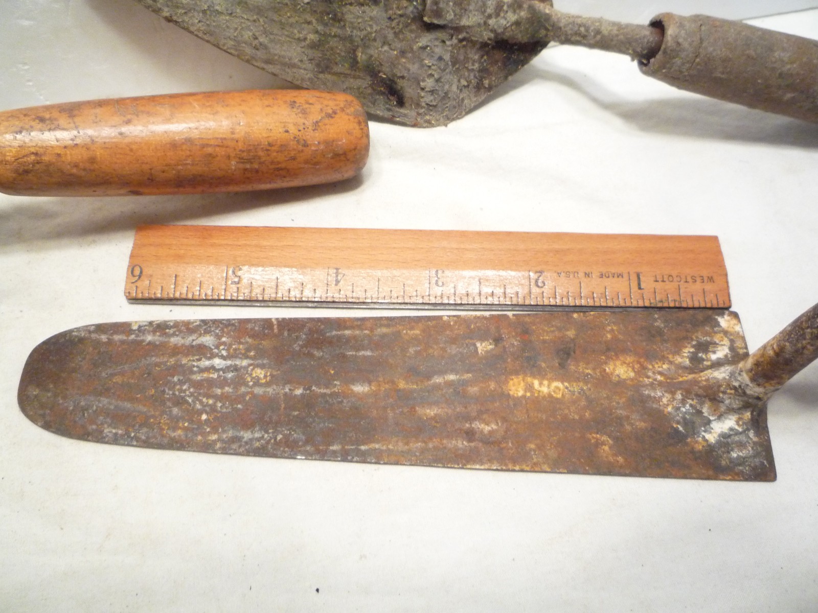 Lot Of 3 Vintage Concrete Cement Hand Mason Trowels Plus Vintage Putty Knife