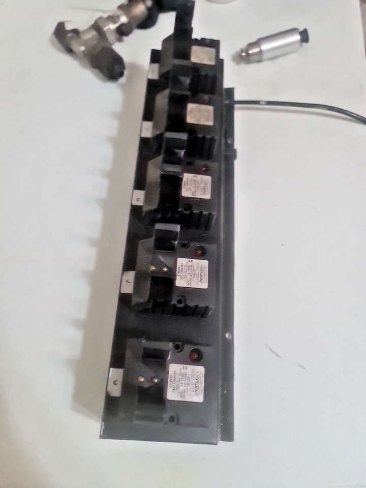 Streamlight 75400 Streamlight Stinger Series 5-unit Bank Charger, 120V AC input