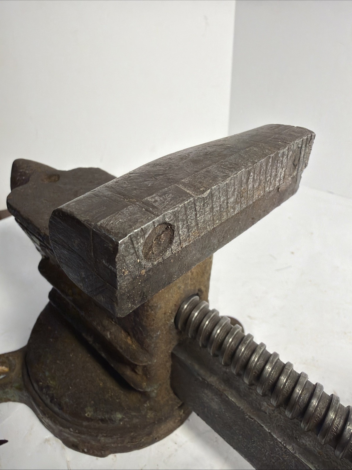 COLUMBIAN C43 ½ Bench Vise Swivel Base Anvil 3½” Jaws USA Vintage 15 Lb
