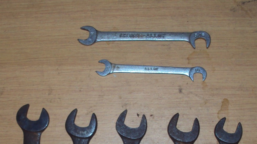 2 J.H. Williams Tools mini “The Superrench” vintage 50s Wrenches