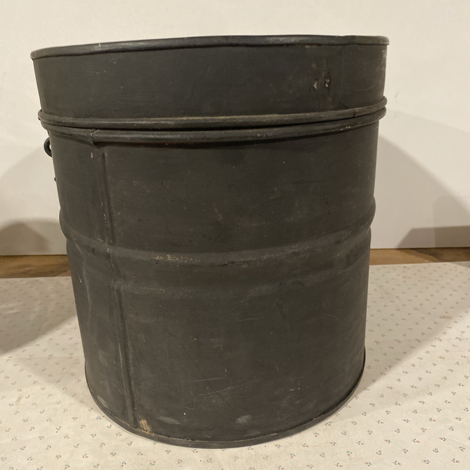 Vintage Metal Lock Box T. Sunderland Iron Zinc And Tin Plate Worker Bradford Co