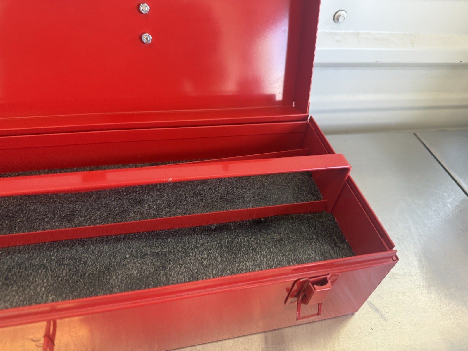 Vintage Snap On Red Handheld Tool Box Removable Divider Tray KRA 250B