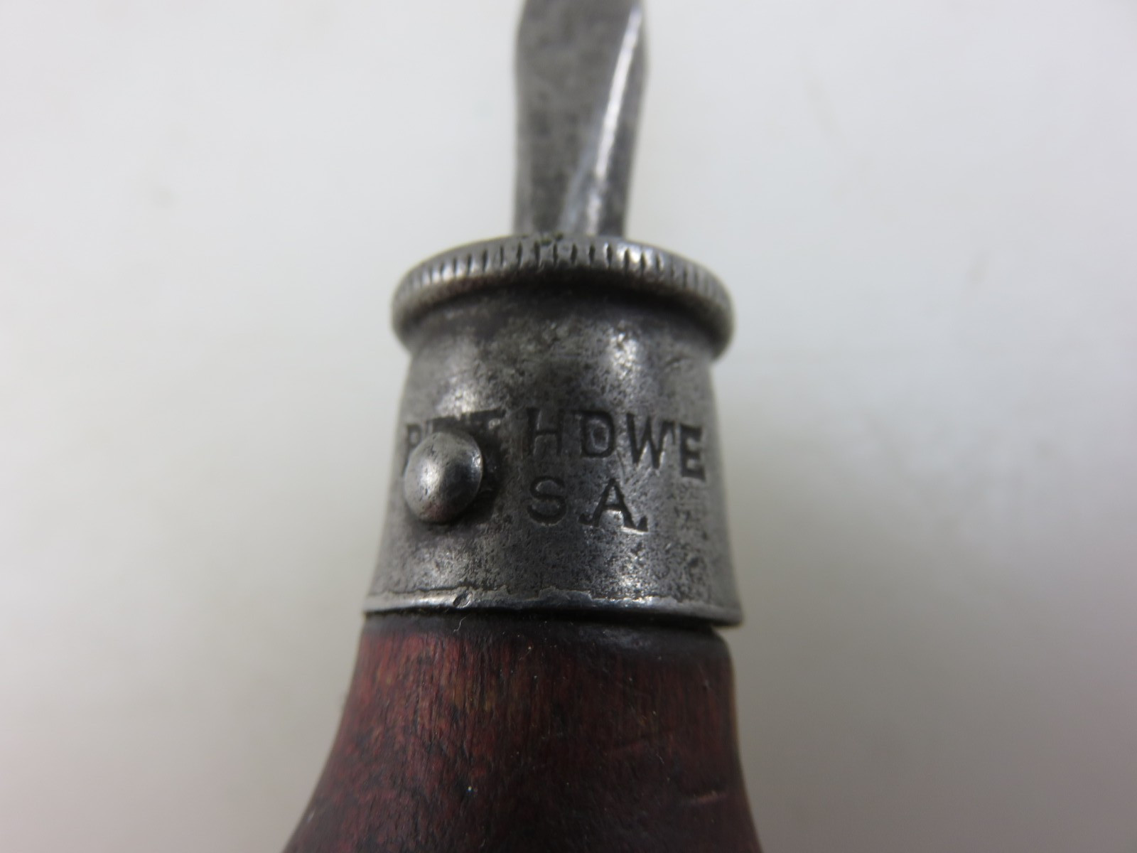 Bridgeport Hardware Stubby Flat Blade Screwdriver Wood Handle 3.25″L Vintage USA
