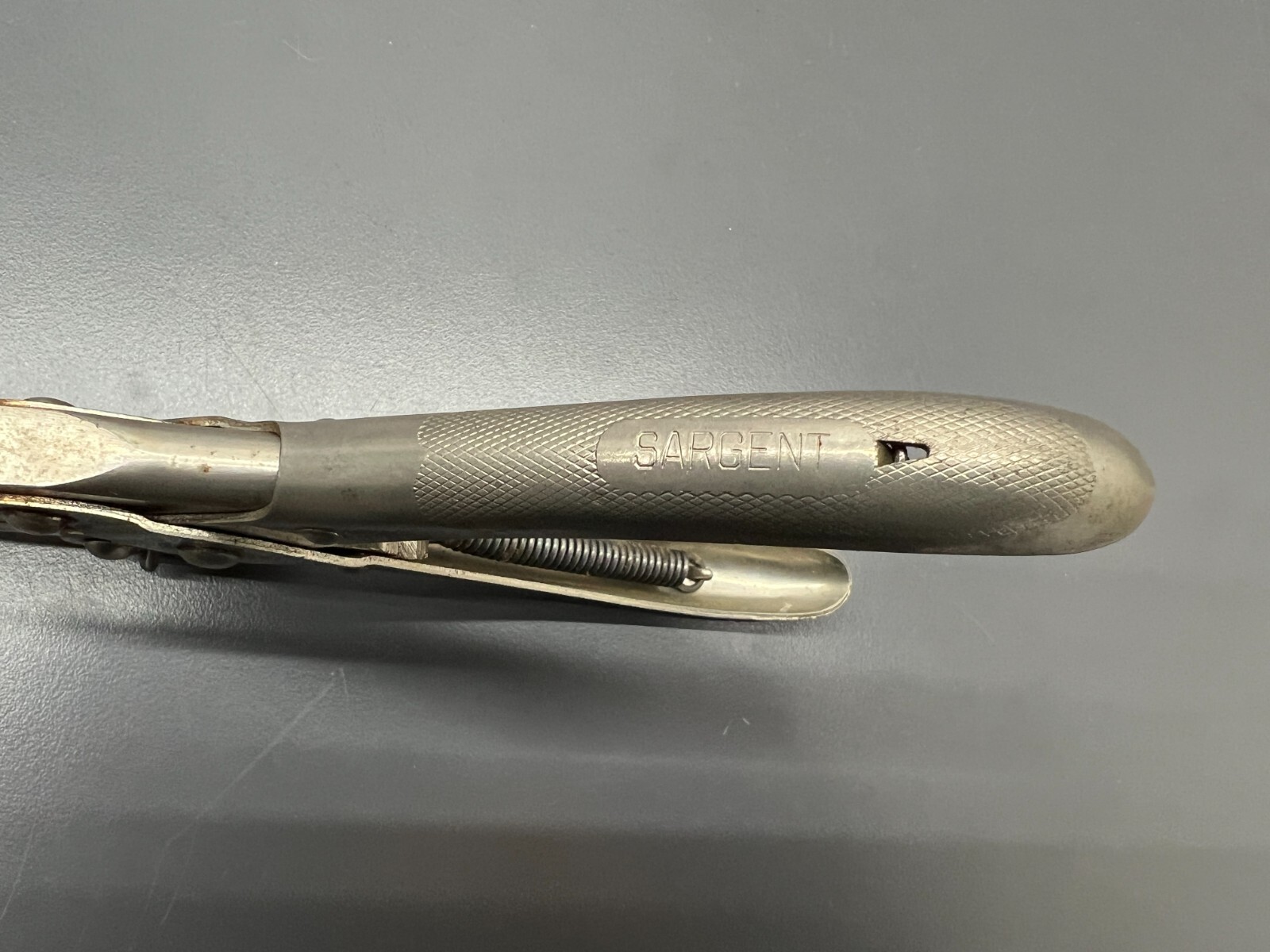 (g) VINTAGE SARGENT 6.5″ HEAVY DUTY LEATHER HOLE PUNCH EYELET RIVET TOOL VGC USA
