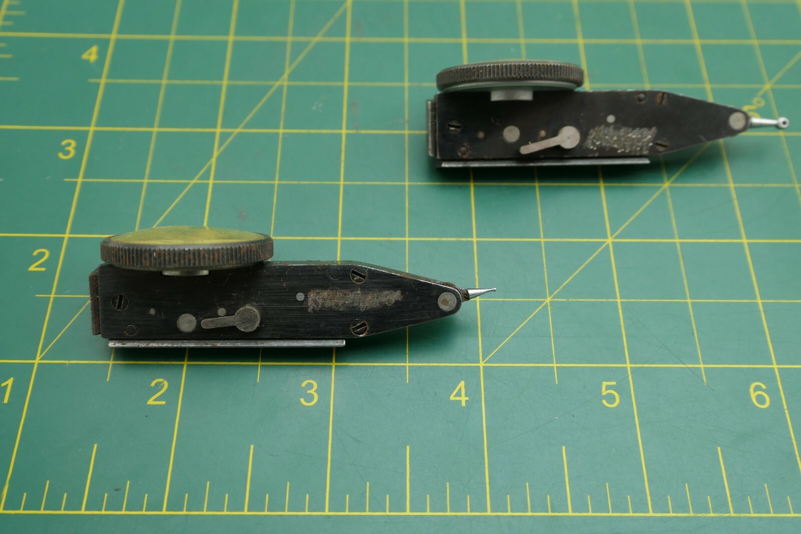 2 Vtg FEDERAL Testmaster T-1 (.001) & T-2 (.0001) Jeweled Dial Indicators W/Box