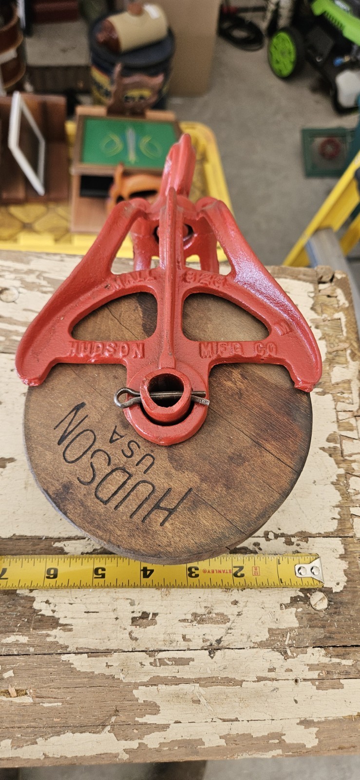 Antique Pulley wheel, Hudson Mfg. Co, Metal Barn Pulley