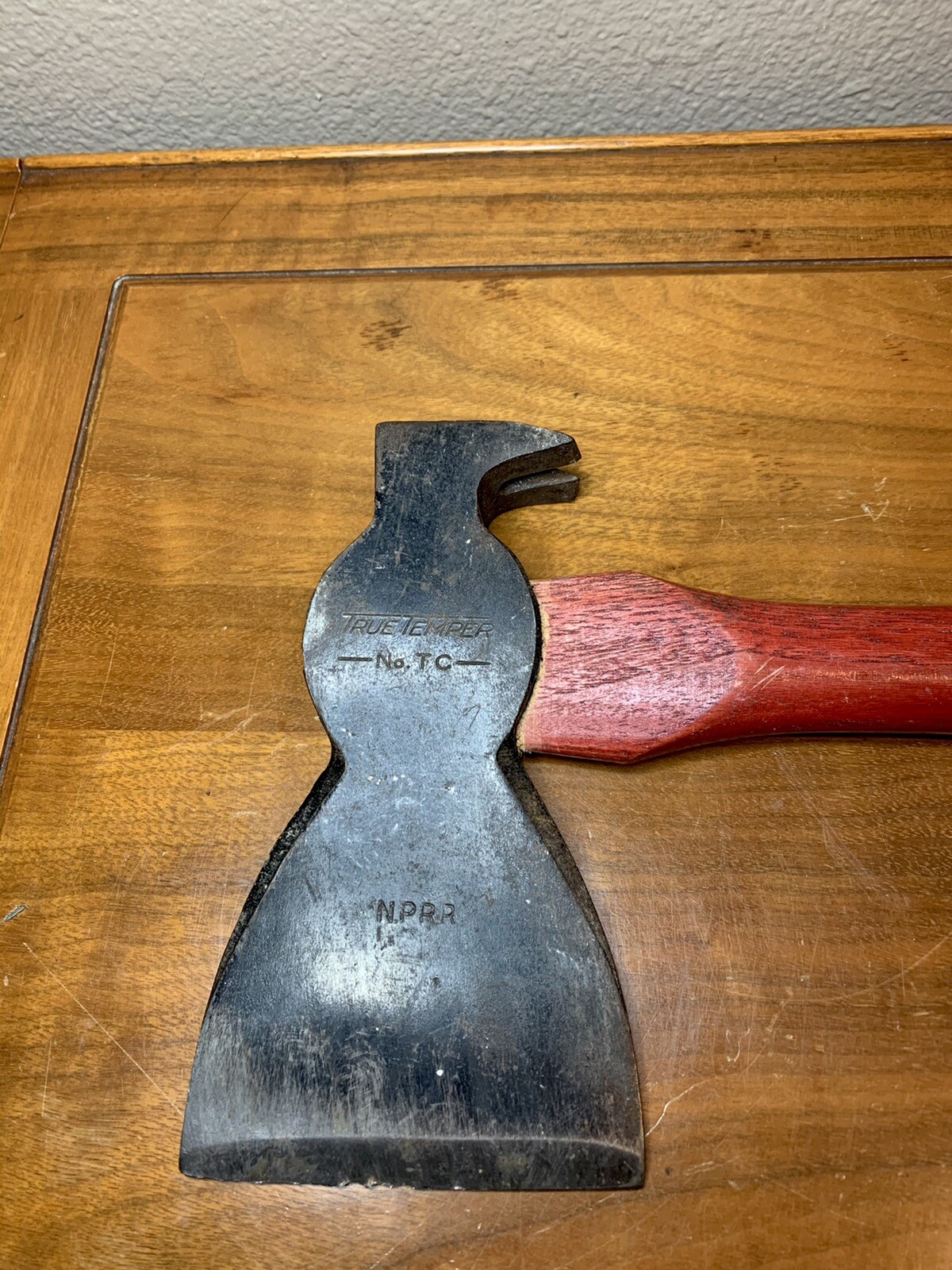 Vintage True Temper No.TC Northern Pacific Railroad Broad Hewing Hatchet 2.3 Lb