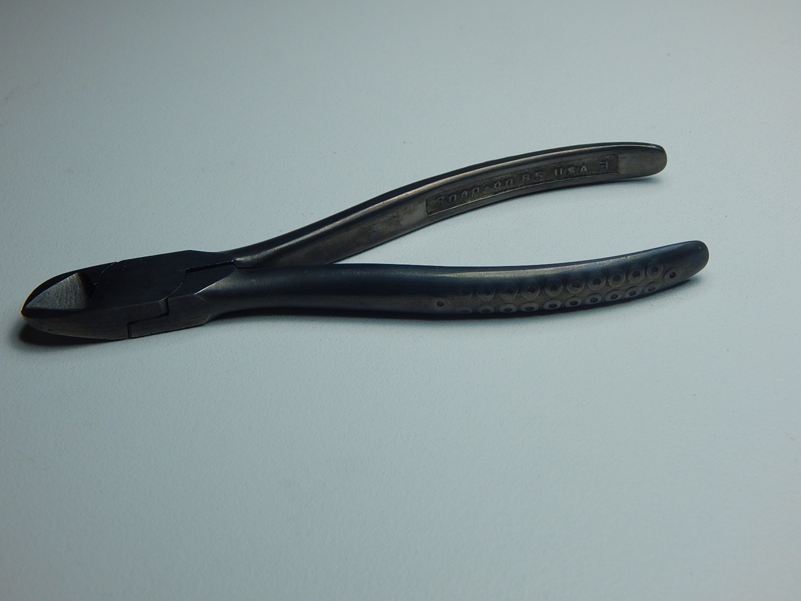 VINTAGE SNAP-ON TOOLS NO. 85 VACUUM GRIP 5″ DIAGONAL CUTTING PLIERS USA