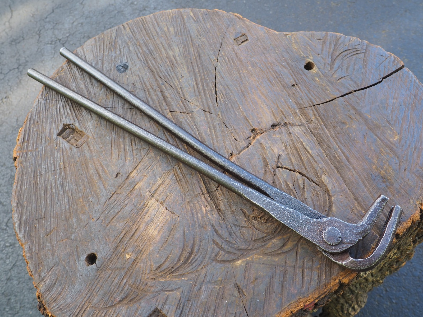 SWEET 19″ PICKUP “90 DEGREE” FORGING BLADESMITH KNIFE TONGS BLACKSMITH ANVIL